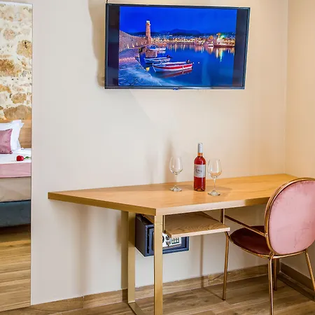 Elma Aparthotel 3*