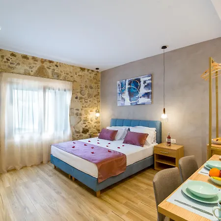 Elma Aparthotel