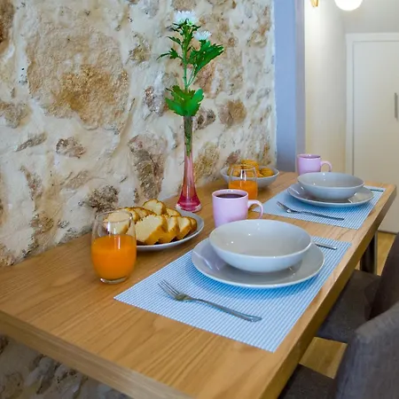 Hotel apartamentowy Elma Retimno
